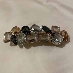 Classy hair barrette